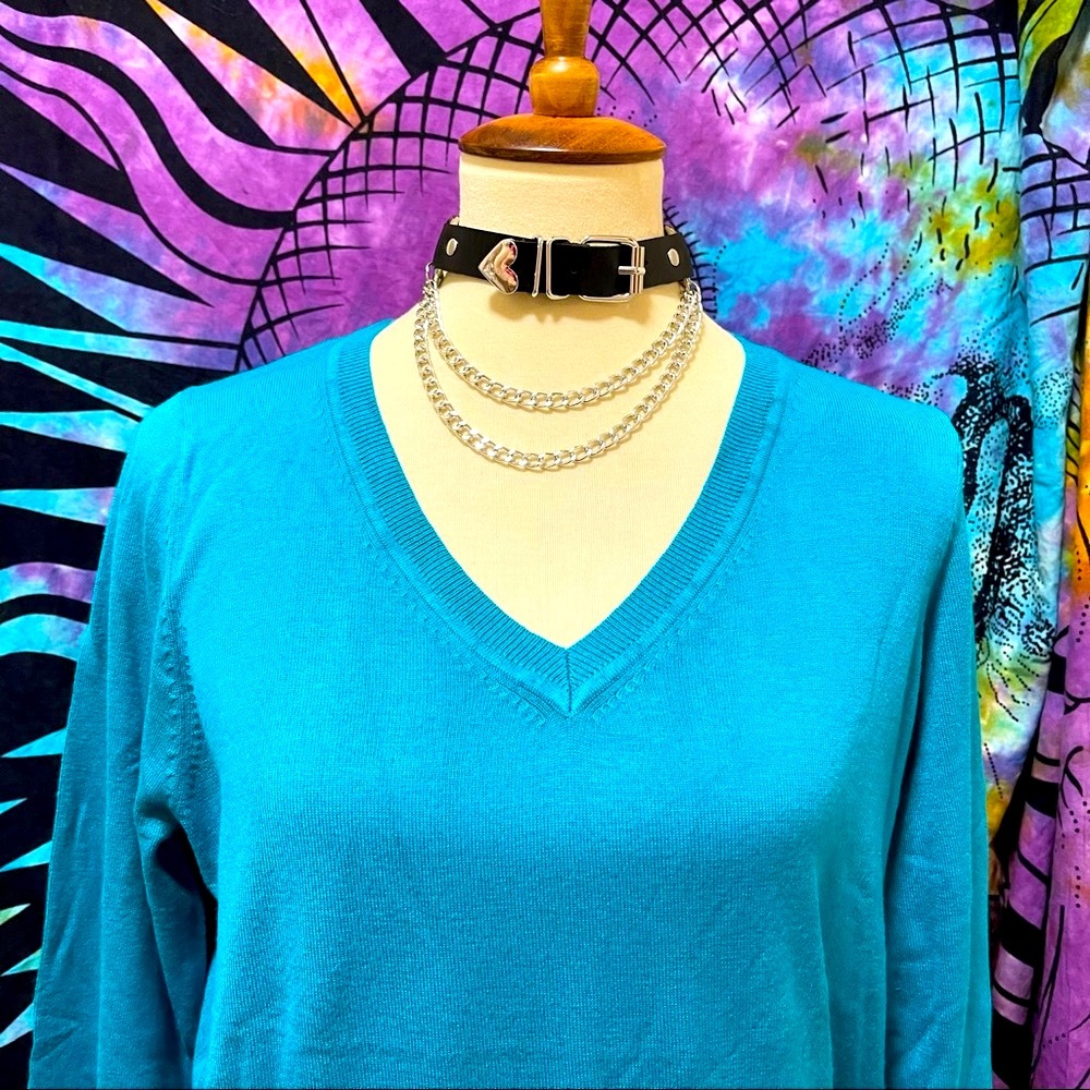 π Lovely blue pullover sweater - Picture 1 of 11
